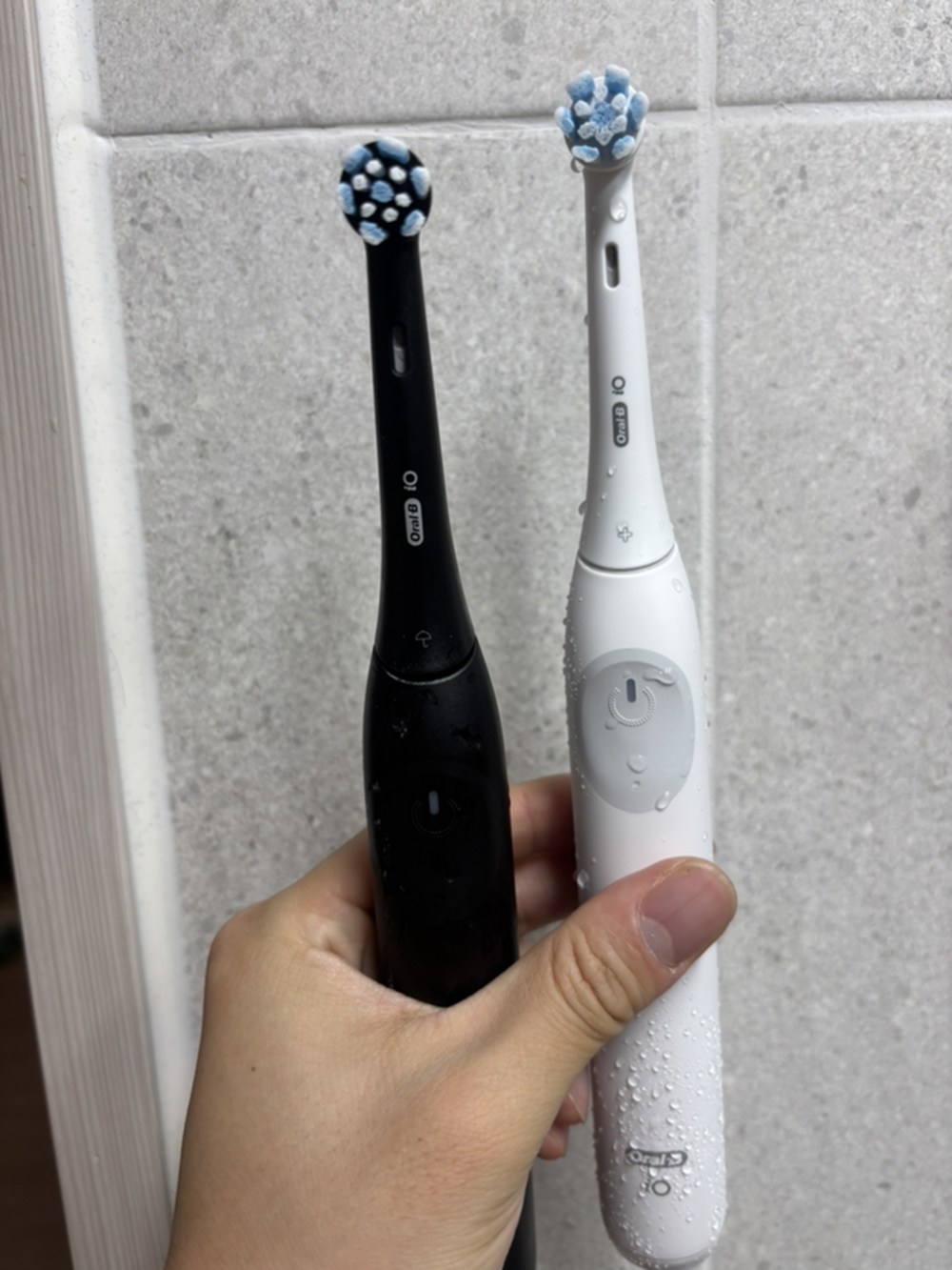 오랄비 플라그 제거 듀얼팩 전동칫솔 2종 세트 구매 후기 이미지
